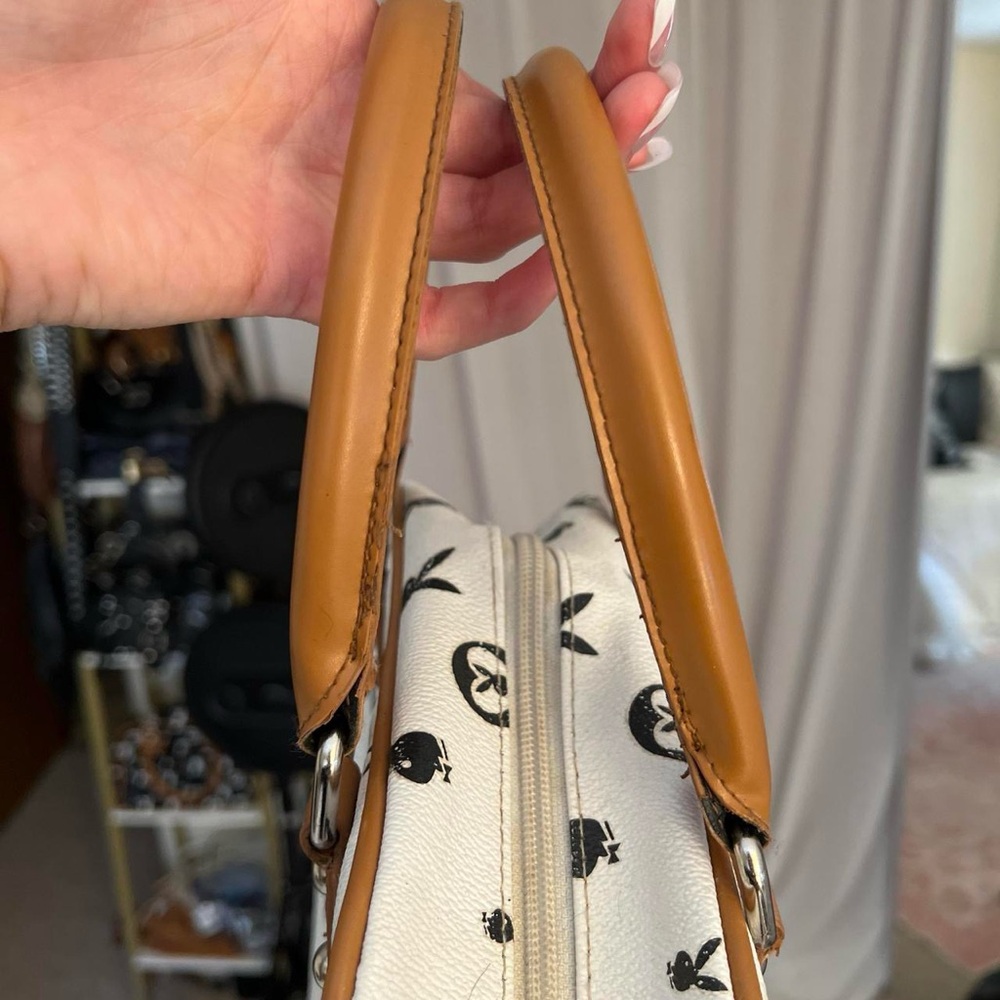 Rare 2000s Playboy monogram handbag 🐰 - Picture 4 of 6